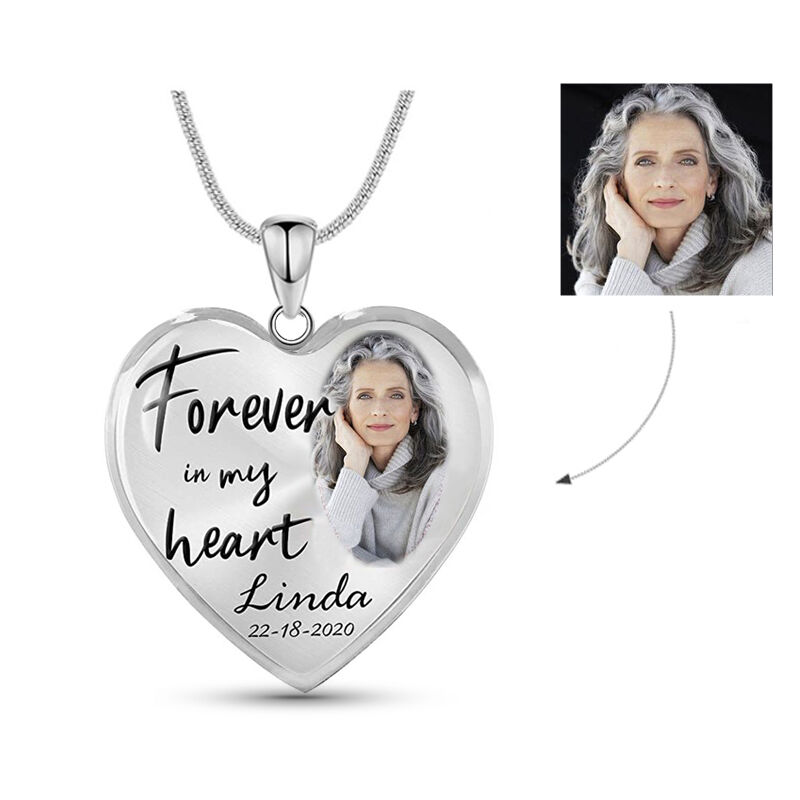 Collar personalizado con foto de corazón para conmemorar