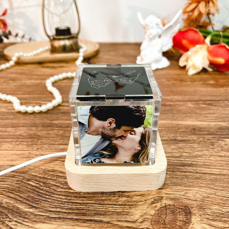 Personalisierte Foto-Acryl-Würfel-Lampe mit individuellem Namen Besonderes Geschenk für Ihren Liebsten