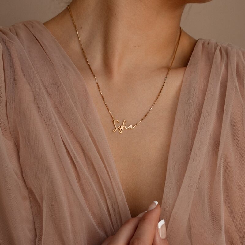 Gepersonaliseerde naamketting Valentijnscadeau voor vriendin
