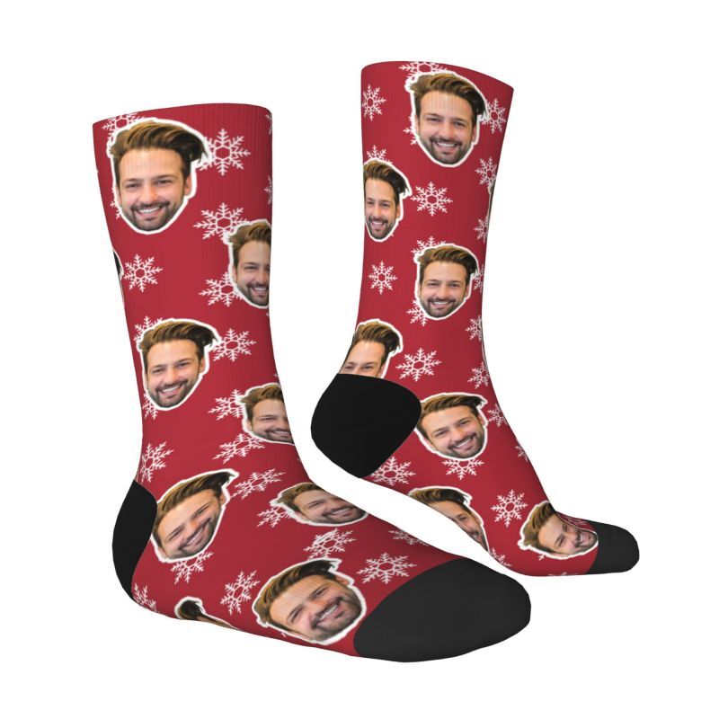 Personalisierte Socken mit Gesicht und Schneeflockenmuster als Weihnachtsgeschenk für Paare