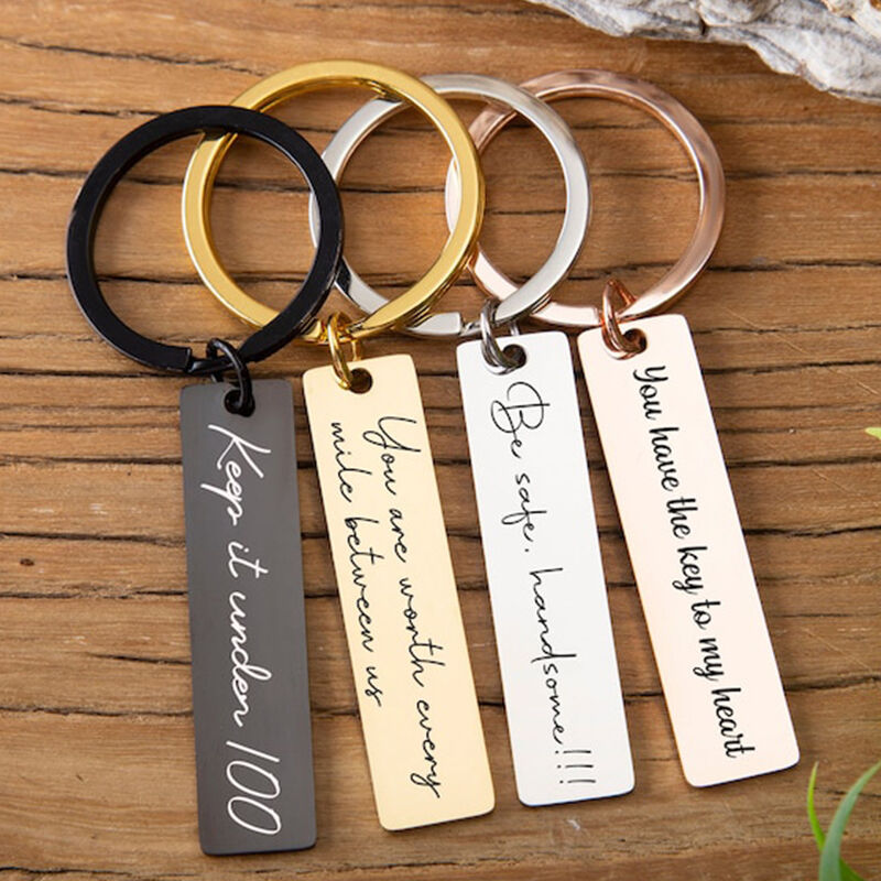 Gepersonaliseerde metalen sleutelhanger met aangepaste tekst Eenvoudig cadeau