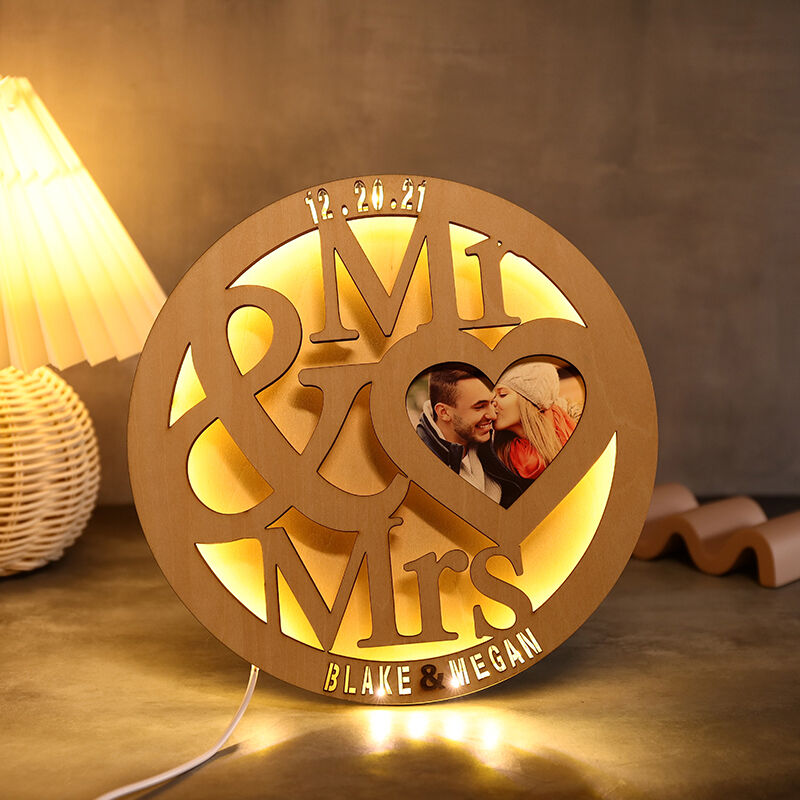 Custom Mr&Mrs Photo  Engraving Name Wood Lamp for Sweet Couple