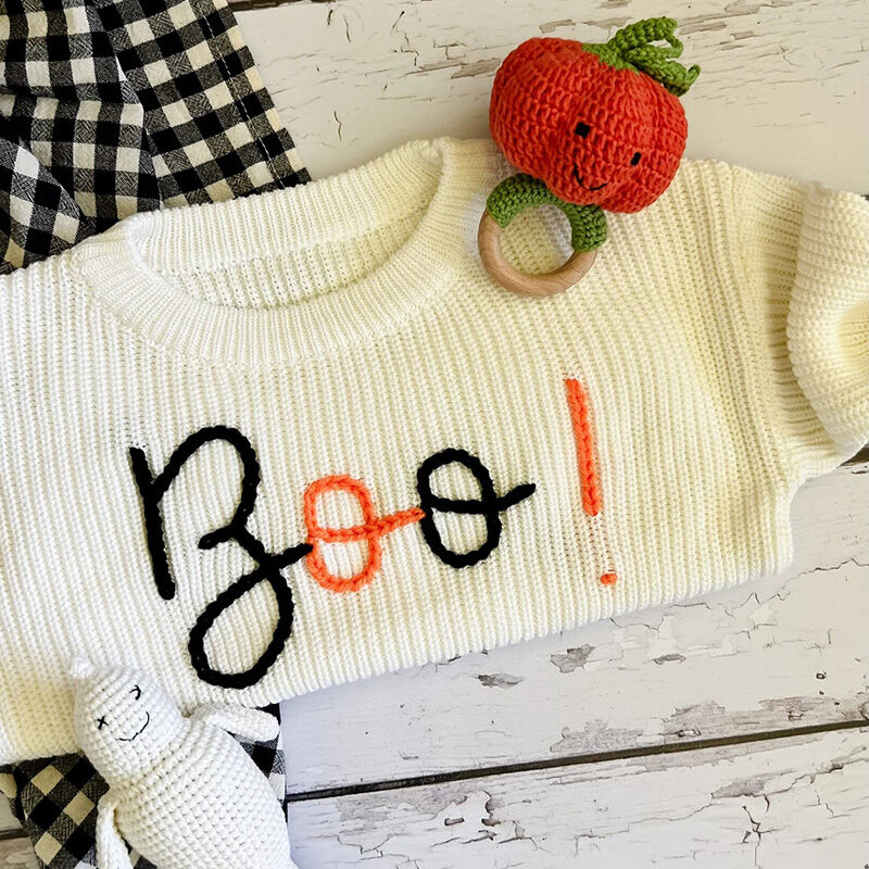 Suéter hecho a mano personalizado con letras y texto de halloween para bebé