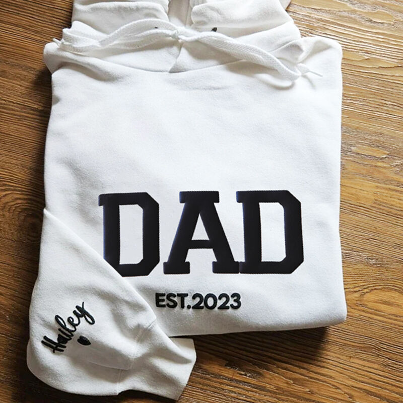 Personalized Hoodie Dad with Custom Name Puff Print Design Creative Father's Day Gift for Dear Papa