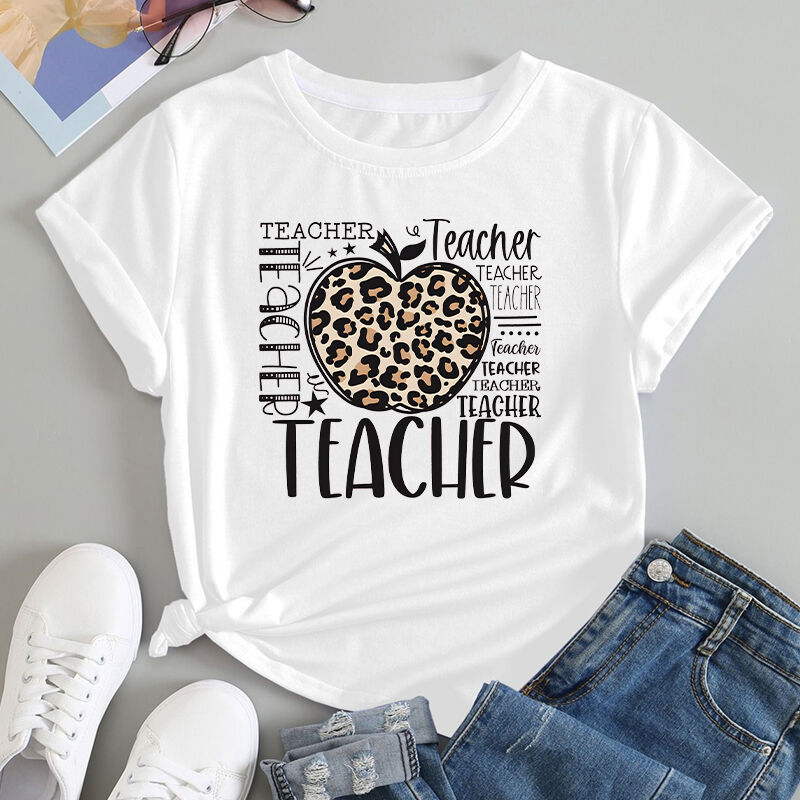 T-shirt personalizzata Leopard Apple Teacher Shirt Design Regalo di ritorno a scuola per l'insegnante