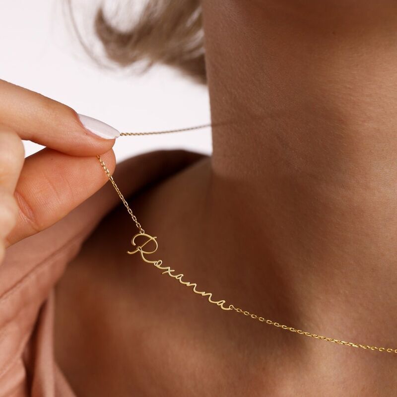 Collier personnalisé avec prénom Cadeau simple et exquis pour votre petite amie