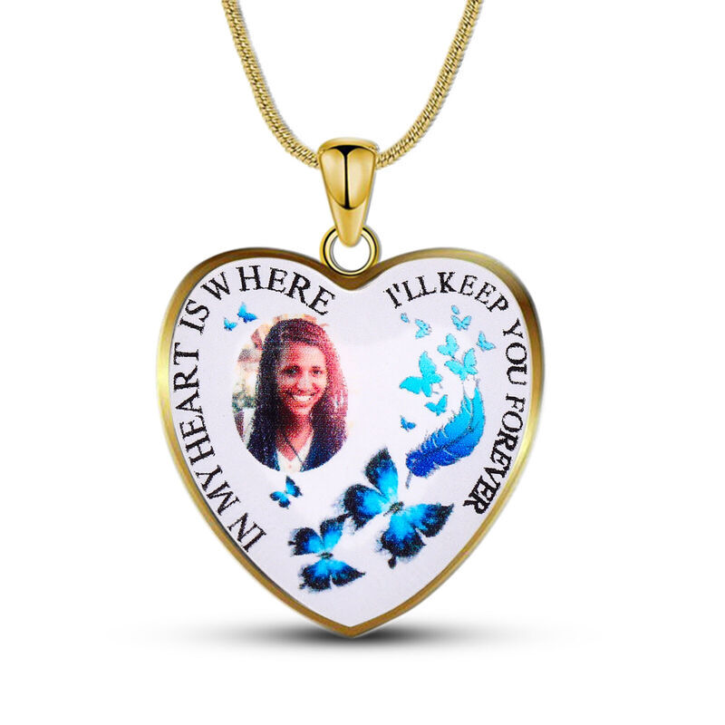 Collar conmemorativo de madre en forma de corazón con foto de círculo personalizada, mariposas y hoja azules
