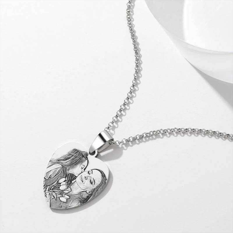 "To My Mom" Custom Heart-shaped Necklace Mother's Day Gifts Style B