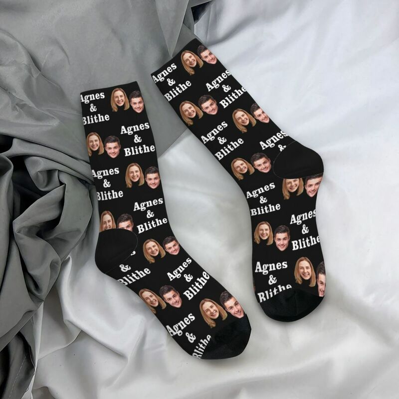 Personalized Face Socks Can be Added with Photos and Text as a Gift for Couples