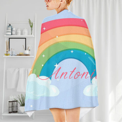 Personalisiertes Name Badetuch mit Regenbogen-Muster Nettes Geschenk für Frau