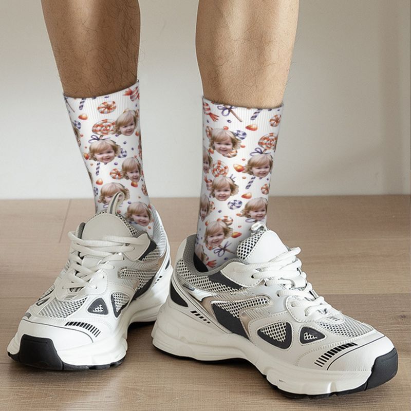 Customized Face Socks with Kids’ Photos and Lollipop Prints are a Gift for Mom