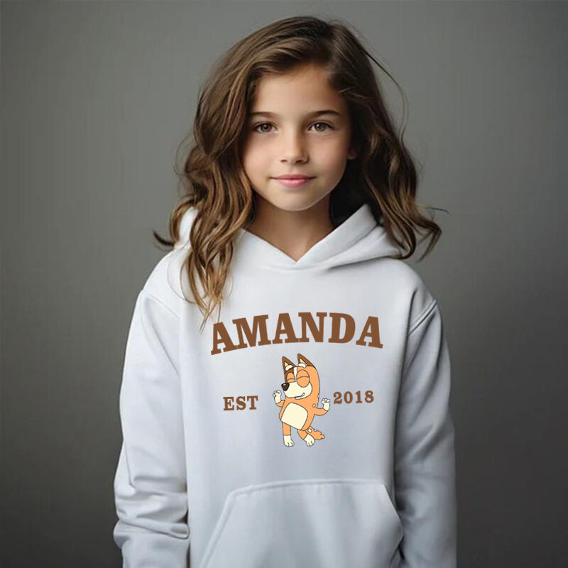 Sudadera con capucha personalizada para niños con nombre y año y estampado de anime, regalo especial para niñas