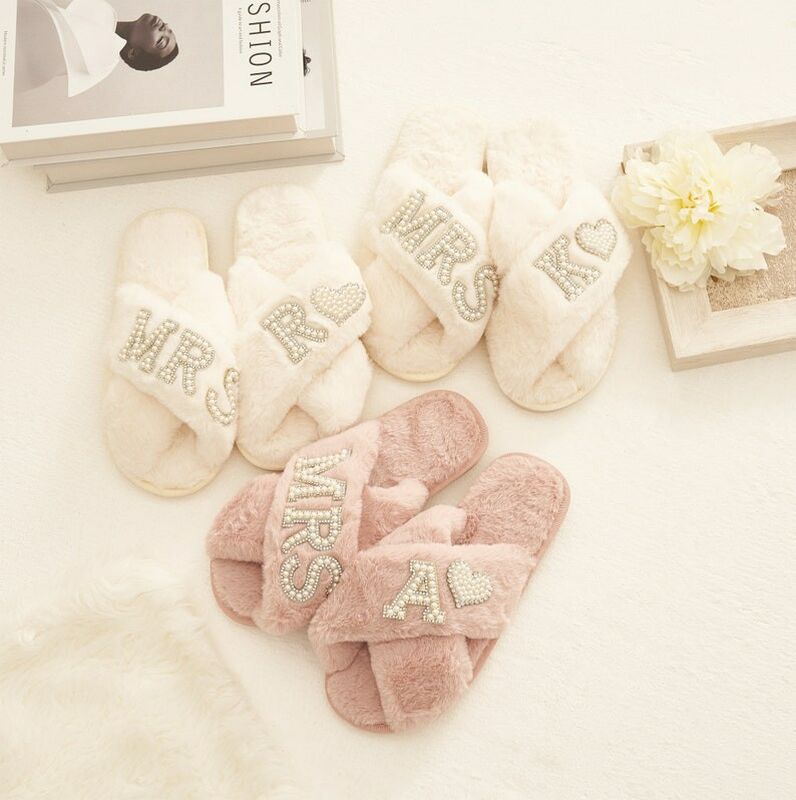 Personalized Fluffy Slippers Custom Pearl Lettering Exquisite Gift For Wedding