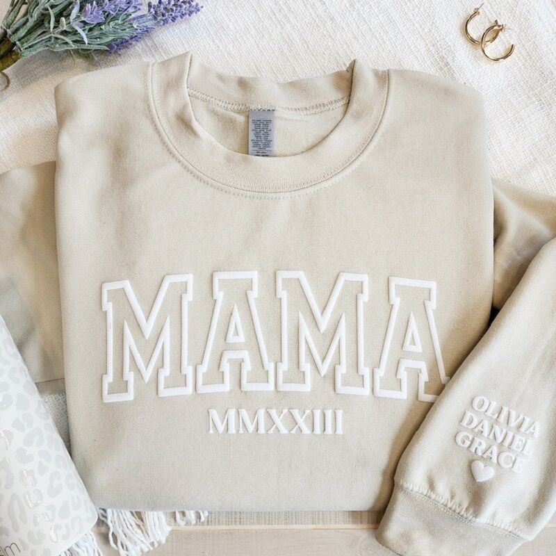 Personalisiertes Sweatshirt Puff Druck Mama Design mit individuellem Datum und Namen Warmes Geschenk zum Muttertag