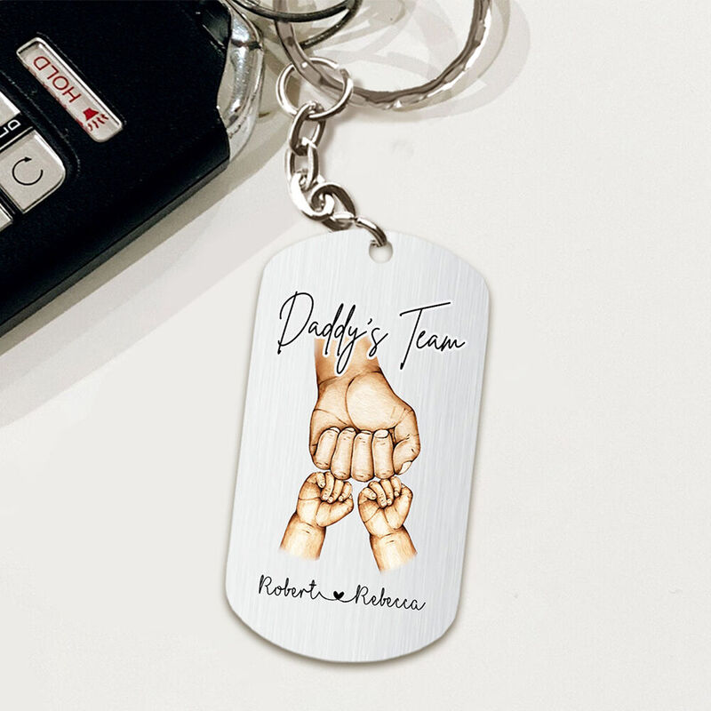 Personalizowany brelok z pięścią Gorący prezent dla drużyny taty