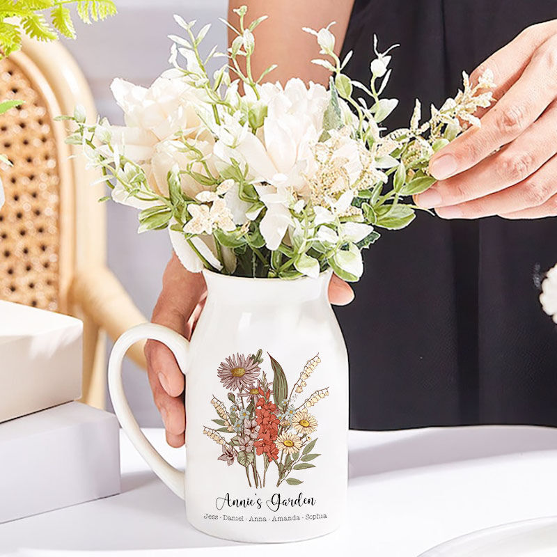 Personalized Name Flower Vase with Custom Floral Pattern Precious Gift for Mother