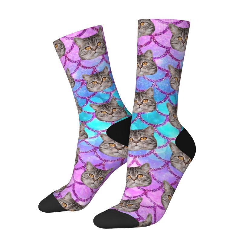 Personalisierte Socken mit Gesicht und Katzenfoto Buntes Fischschuppenmuster Geschenk für Tierliebhaber