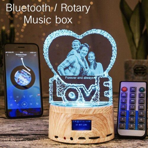 Altavoz bluetooth de lámpara de cristal con foto personalizada en púrpura - LOVE