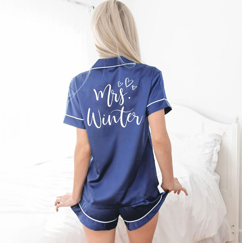 Conjunto de pijama personalizado con grabado personalizado. Hermoso regalo para tus seres queridos.