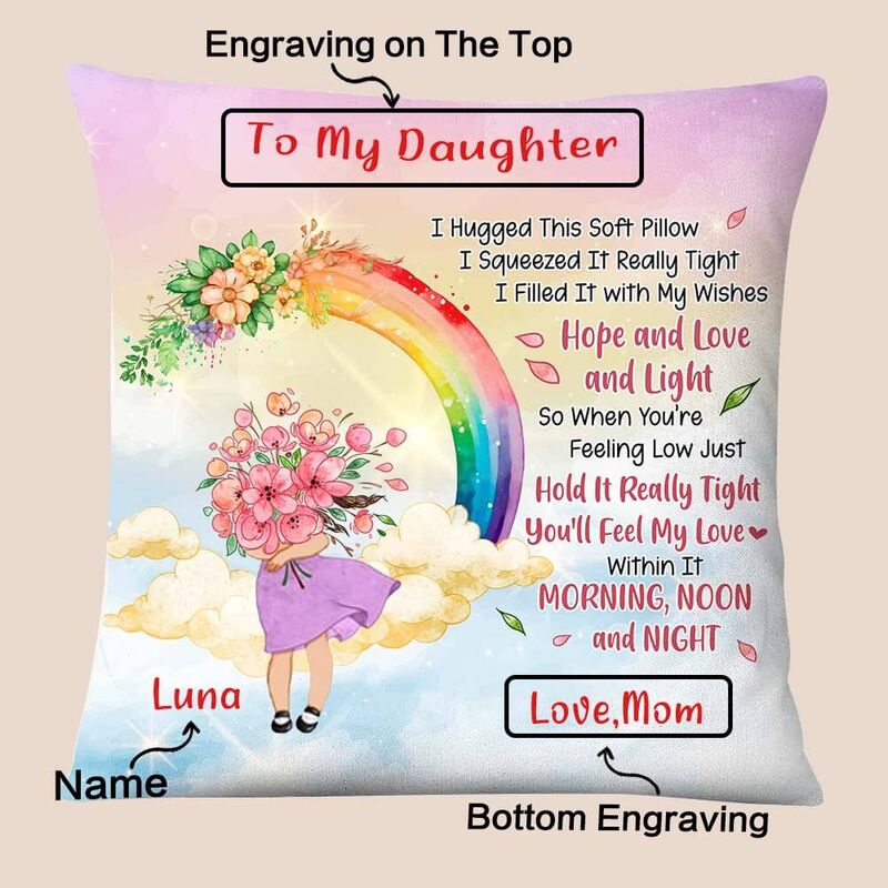 Personalisiertes Kissen mit Regenbogen- und Blumenmustern sind tolle Geschenke für Mädchen