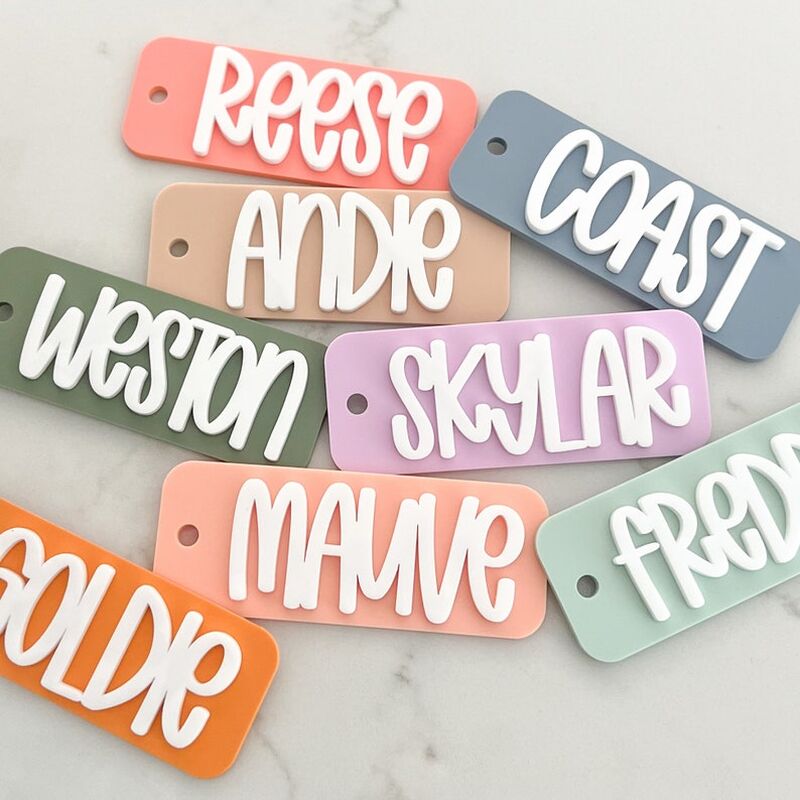 Personalisierter Schlüsselanhänger Bunter Name Witziges Geschenk für Teenager