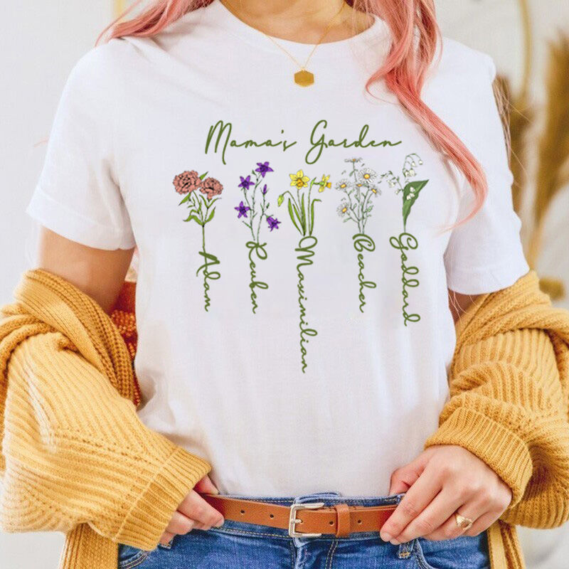 Camiseta personalizada para mamá con nombre y flor día de la madre