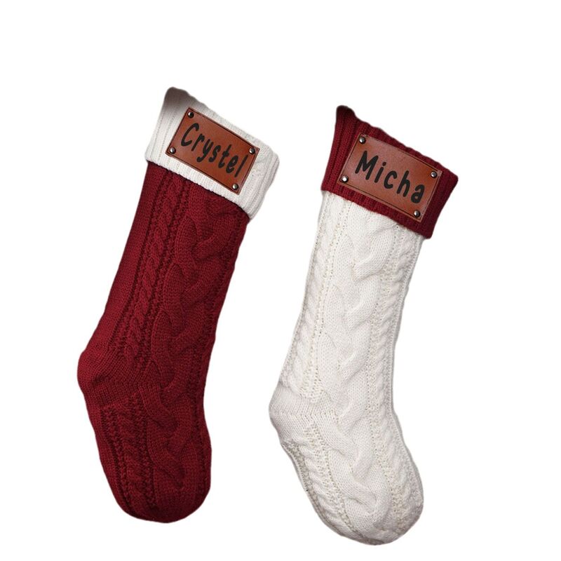 Calcetines de Navidad tejidos personalizados con nombres de regalos navideños sencillos para familia