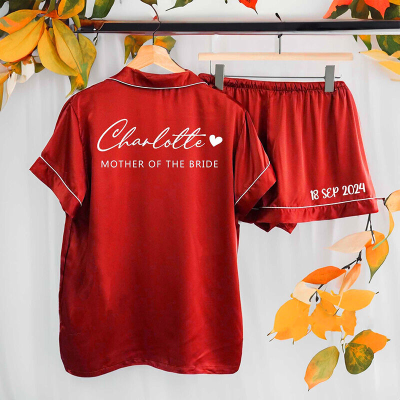 Conjunto de pijama personalizado con fecha personalizada. Un regalo especial para tu familia.