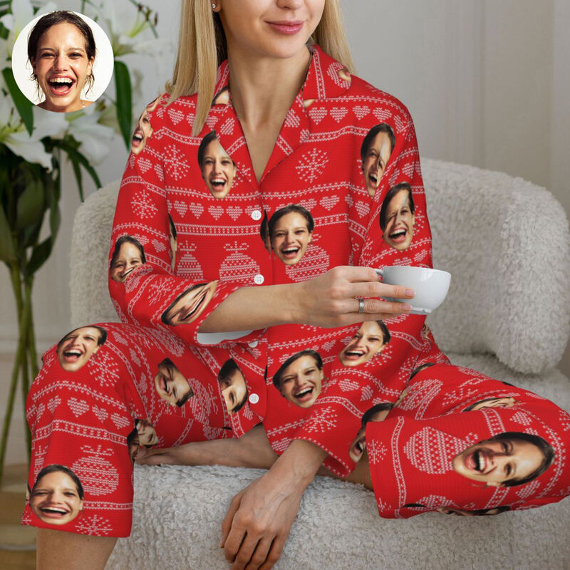 Pyjama personnalisé avec photo personnalisée et icône de cloche de Noël, design de style pixel rouge, cadeau parfait pour elle