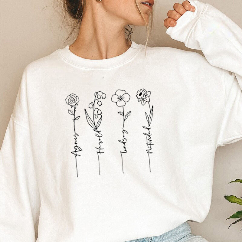 Personalized Sweatshirt with Custom Name and Flower Design for Sweet Mom