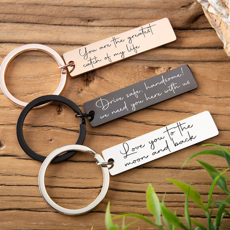 Gepersonaliseerde metalen sleutelhanger met aangepaste tekst Eenvoudig cadeau