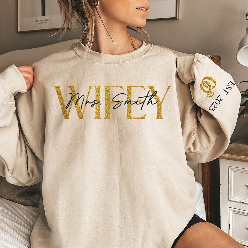 Personalisiertes Sweatshirt Wifey und Diamant-Ring mit benutzerdefinierten Namen Design Einzigartiges Geschenk für Paare