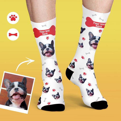 Calcetines personalizados de nombre y de cara de mascotas con dibujo de patas de perro y hueso