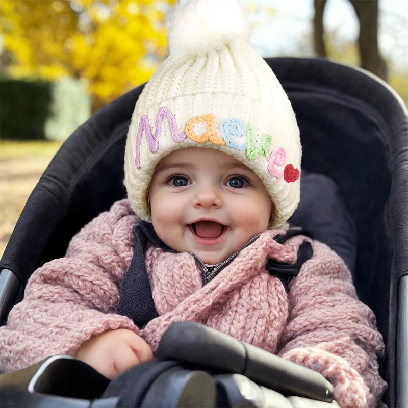 Bonnet tricoté personnalisé avec nom brodé en couleur Cadeau de Noël pour bébé