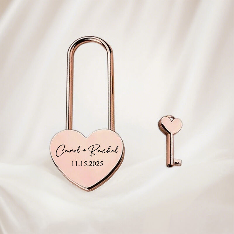 Cadenas en forme de cœur personnalisé avec noms du couple et date spéciale cadeau d'anniversaire exquis pour les amoureux