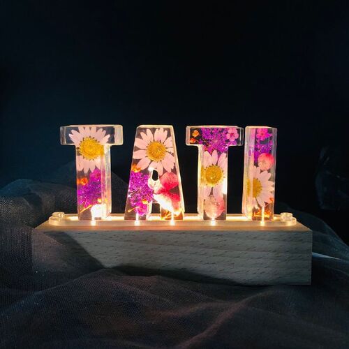 Personalized Dried Flowers Resin Lamp-For Grandma