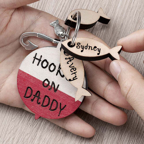 Personalized Name Keychain Interesting Father's Day Gift "Hooked on Daddy "